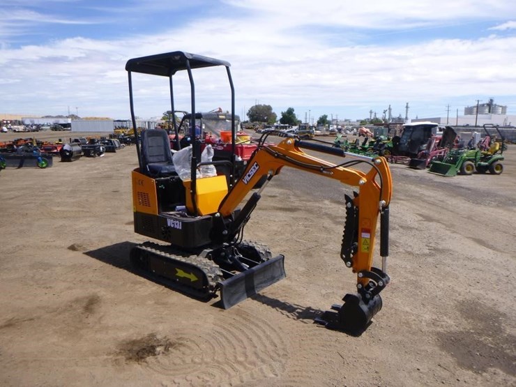 2025-vicsec-vc13j-hydraulic-excavator-image-2