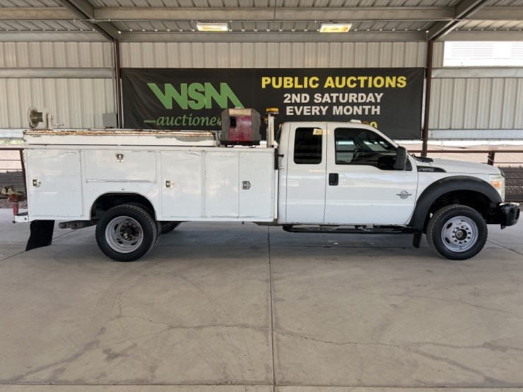 2013-ford-f550-image-1