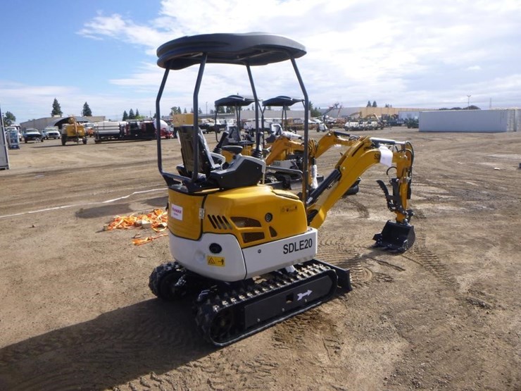 2025-sdlanch-sdle20-hydraulic-excavator-image-3