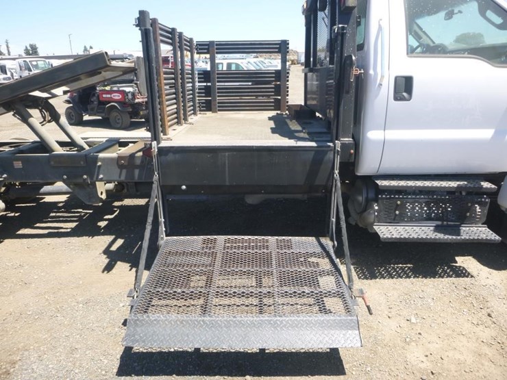 2013-ford-f650-image-14