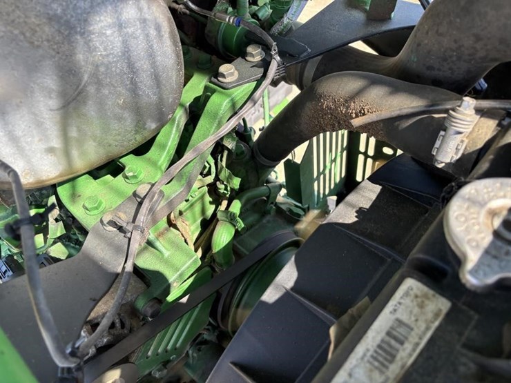 2018-john-deere-5075e-image-38