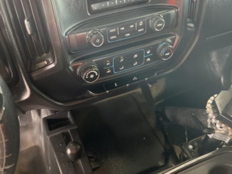 2014-chevrolet-silverado-1500-image-18