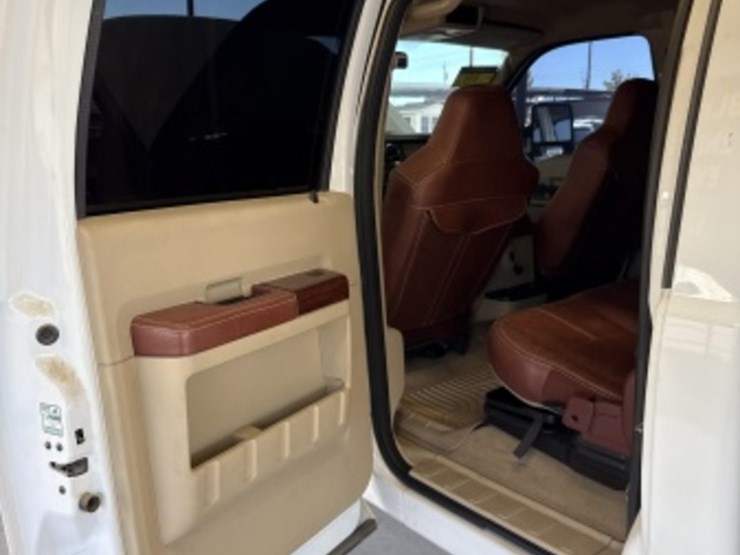 2008-ford-f250-image-27