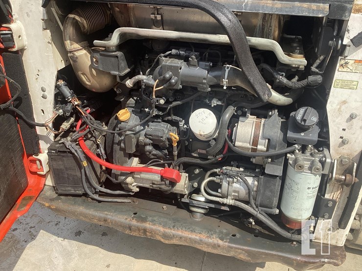 2020-bobcat-t870-image-14