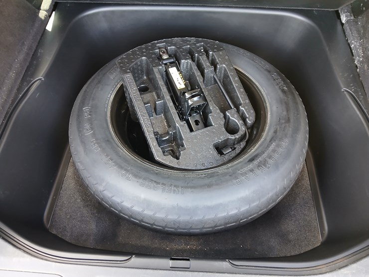 2011-jeep-grand-cherokee-image-47