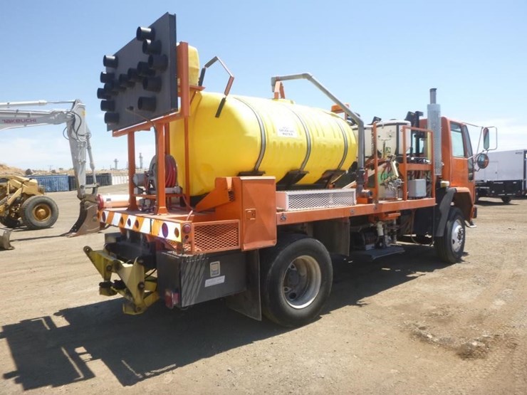 2000-freightliner-fc70-image-3