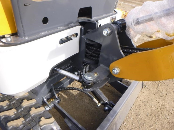 2025-sdlanch-sdle20-hydraulic-excavator-image-18