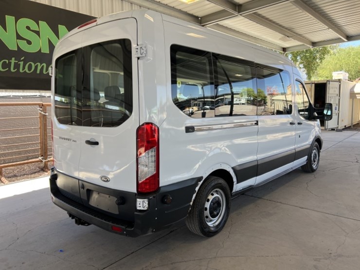 2017-ford-transit-image-7