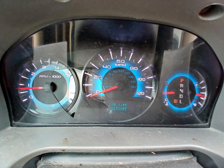 #20656-•-2012-ford-fusion-passenger-car-image-41