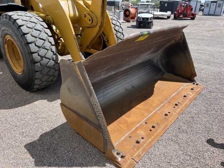 caterpillar-928g-image-13