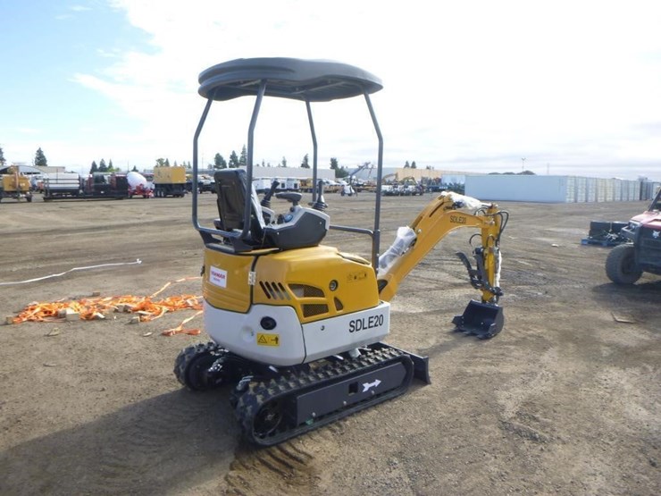 2025-sdlanch-sdle20-hydraulic-excavator-image-3