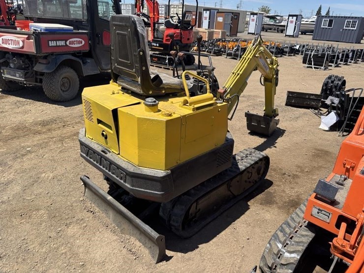 yanmar-yb01uz-hydraulic-excavator-image-3