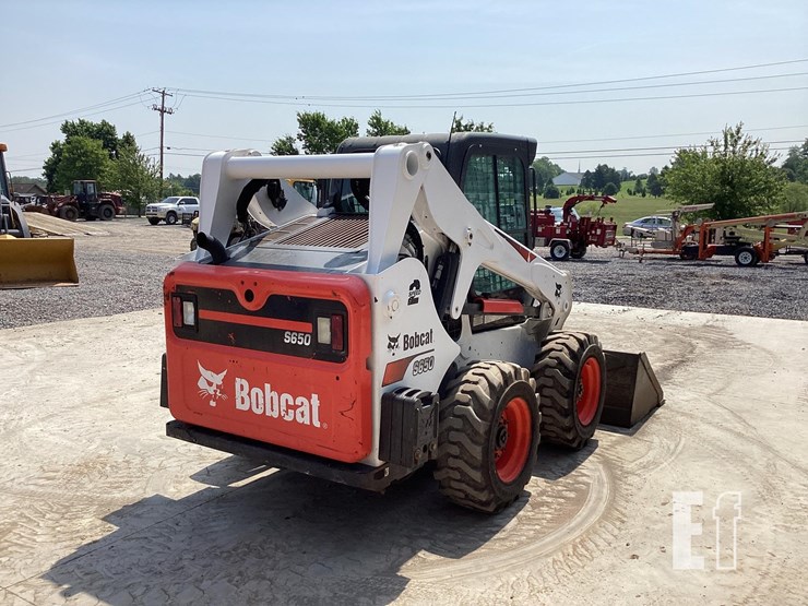 2020-bobcat-s650-image-4