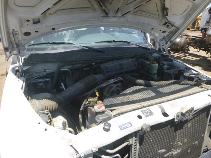 2002-dodge-ram-2500-image-14