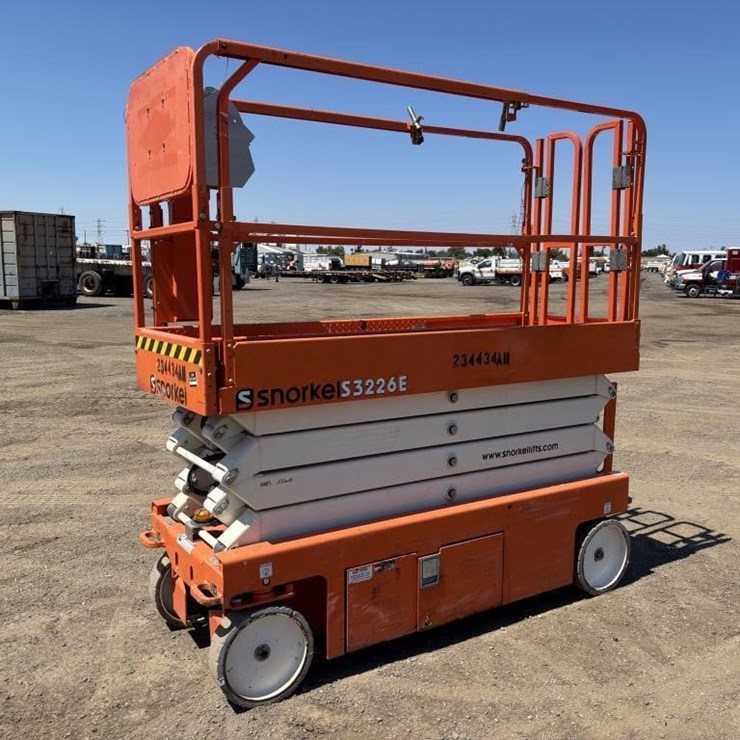 2019 SNORKEL S3226E