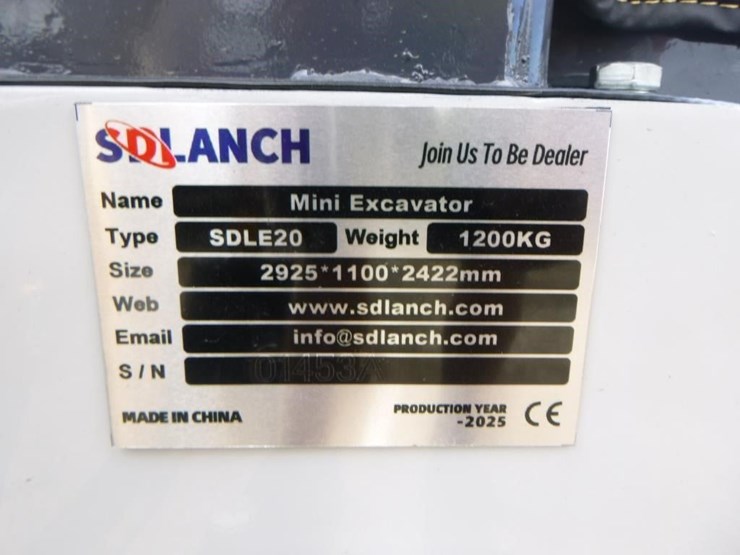 2025-sdlanch-sdle20-hydraulic-excavator-image-33