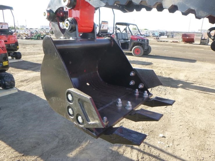 2025-tpm-16-hydraulic-excavator-image-9