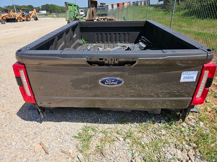 2023-ford-truck-bed-image-8