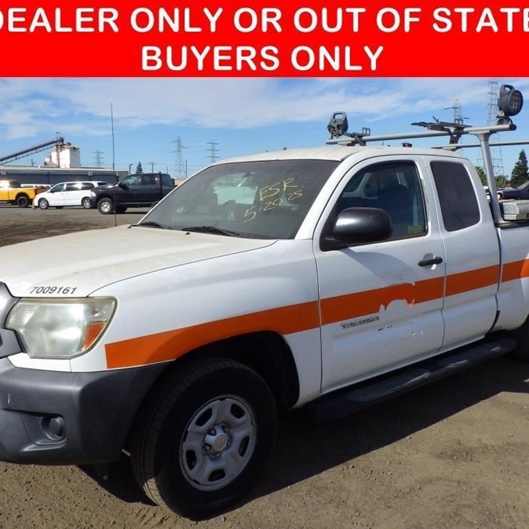 2013 TOYOTA TACOMA