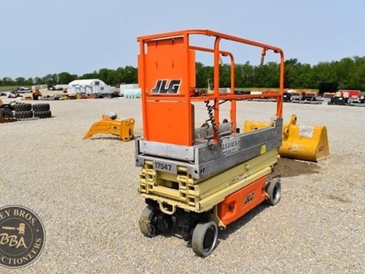 2014-jlg-1930es-image-2