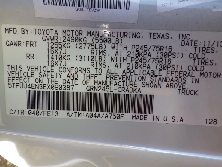 2014-toyota-tacoma-image-15