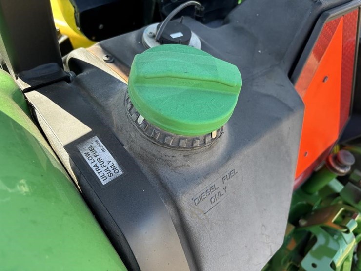 2016-john-deere-5055e-image-12