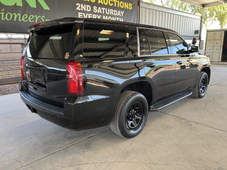 2018-chevrolet-tahoe-image-7