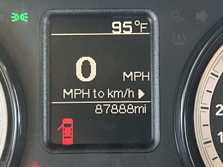 2016-ram-2500-p/u-image-17