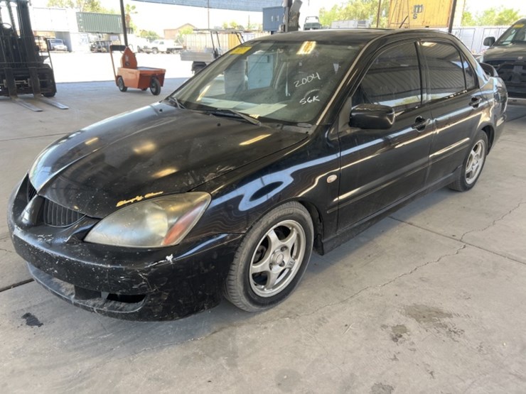2004-mitsubishi-lancer-sdn-image-4