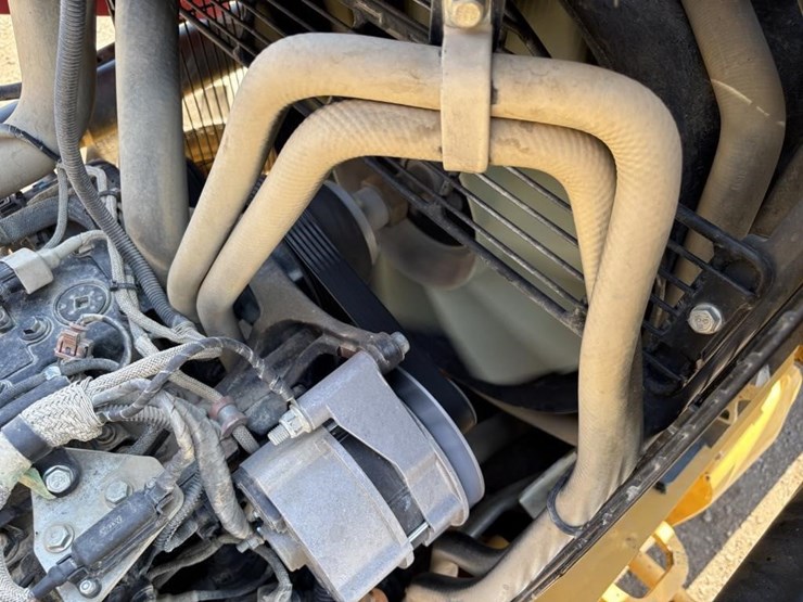 2020-deere-310l-ep-image-63