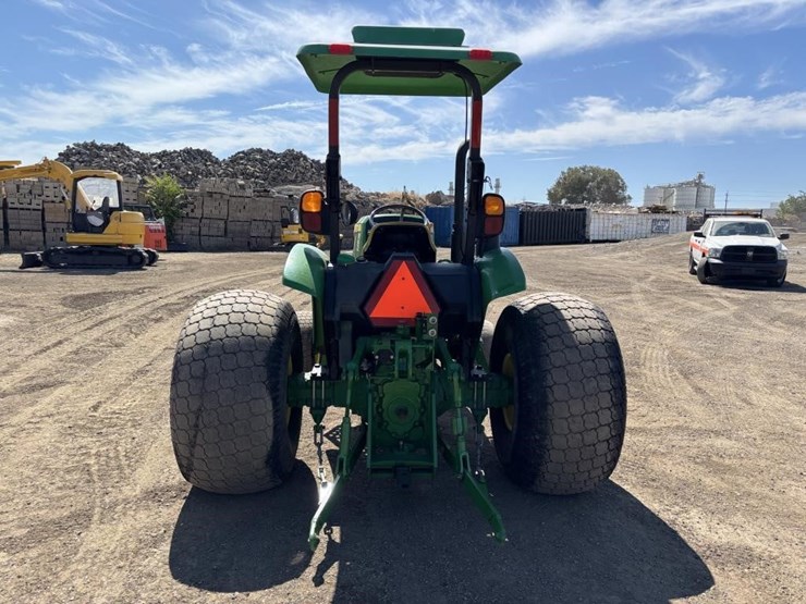 2016-john-deere-5055e-image-8