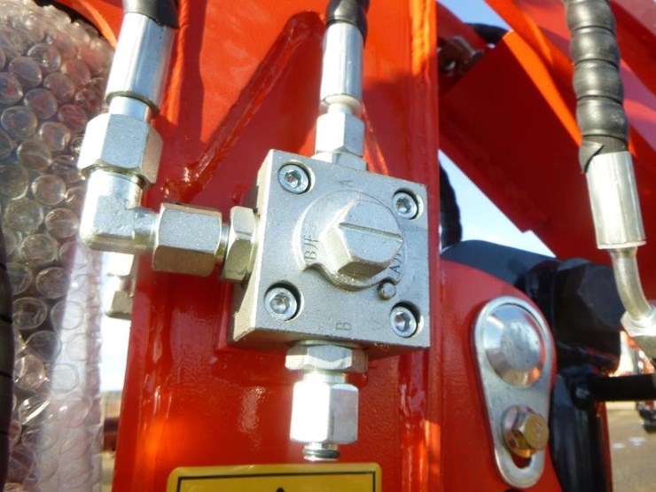 2025-tpm-16-hydraulic-excavator-image-15