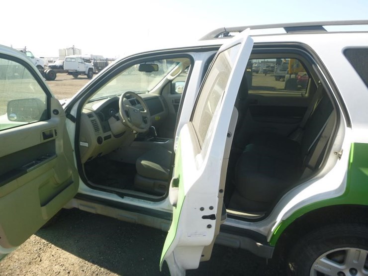 2009-ford-escape-image-6