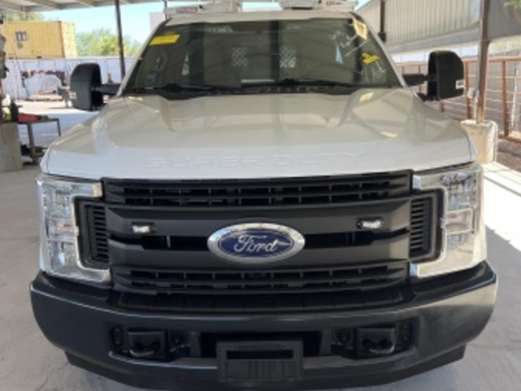 2019-ford-f250-image-3
