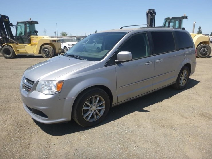 2013-dodge-grand-caravan-image-1