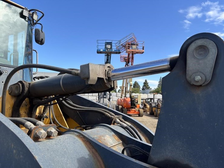deere-624j-image-15