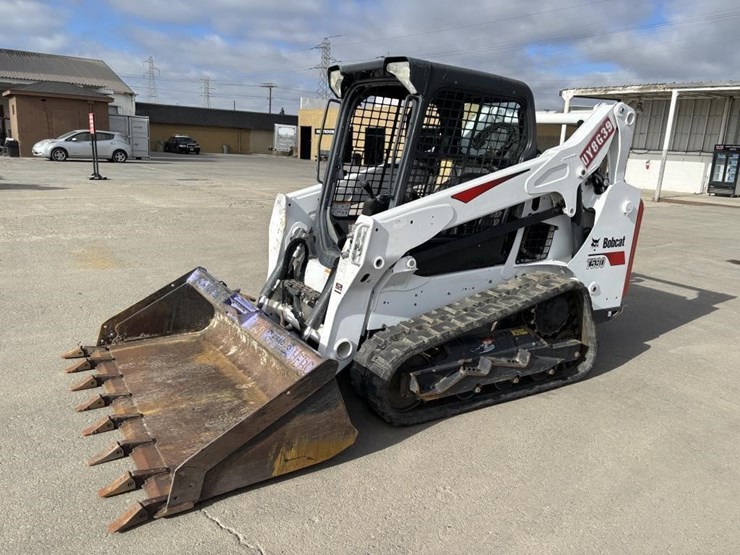 2019-bobcat-t590-image-1