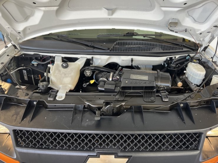 2012-chevrolet-express-1500-image-15