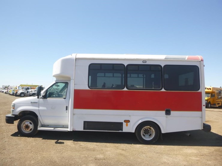 2014-ford-e450-image-5