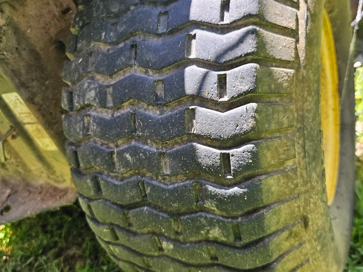 john-deere-l111-image-36