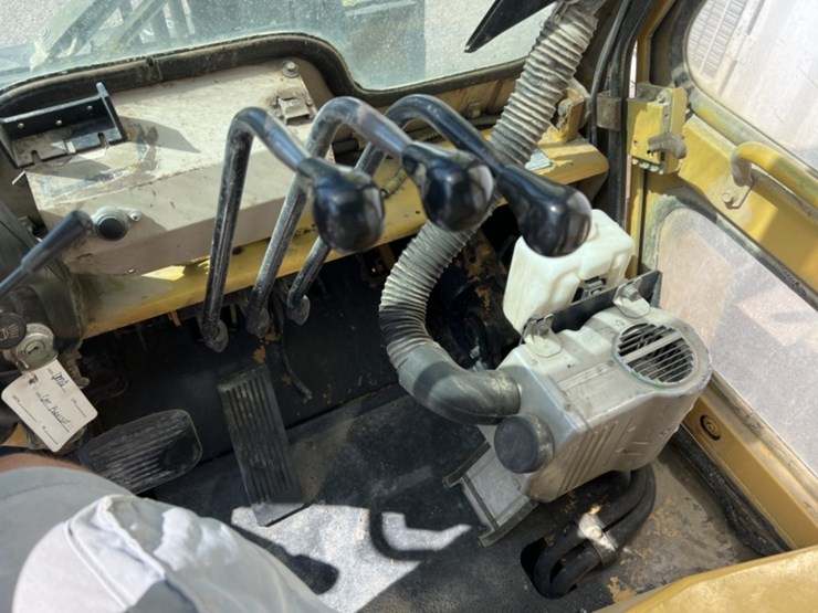 caterpillar-dp70-image-19