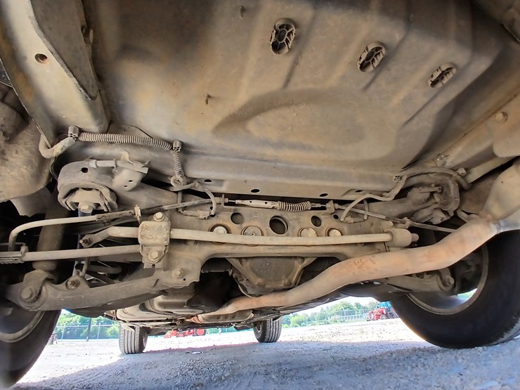 2011-jeep-grand-cherokee-image-66