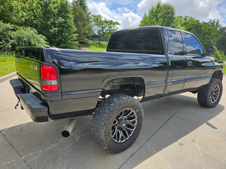 #18968-•-2002-dodge-ram-pickup-truck-image-28