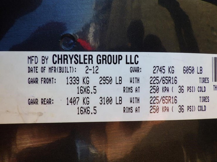 2012-dodge-grand-caravan-image-16