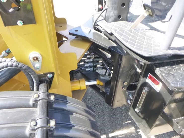 2025-agt-bh50g-loader-backhoe-image-16