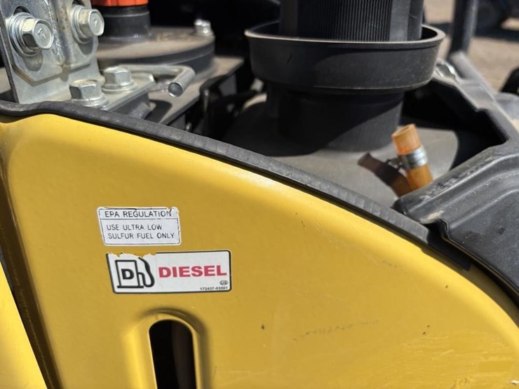 2020-yanmar-vi035-hydraulic-excavator-image-40