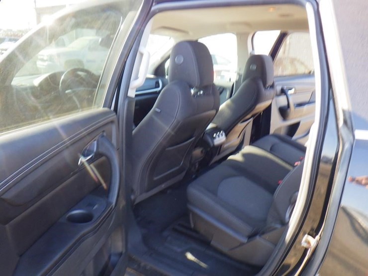 2017-chevrolet-traverse-image-7
