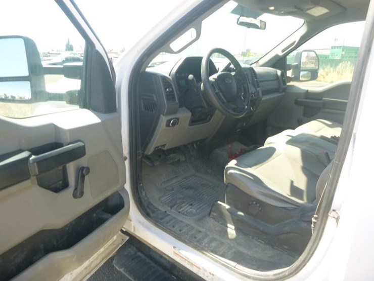 2017-ford-f450-image-10