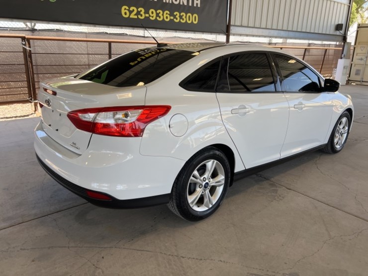 2014-ford-focus-se-sdn-image-7