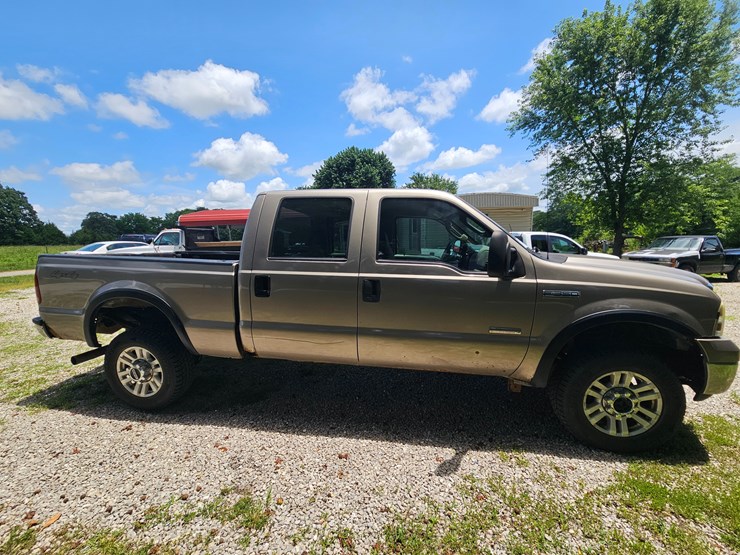 2006-ford-f350-image-19
